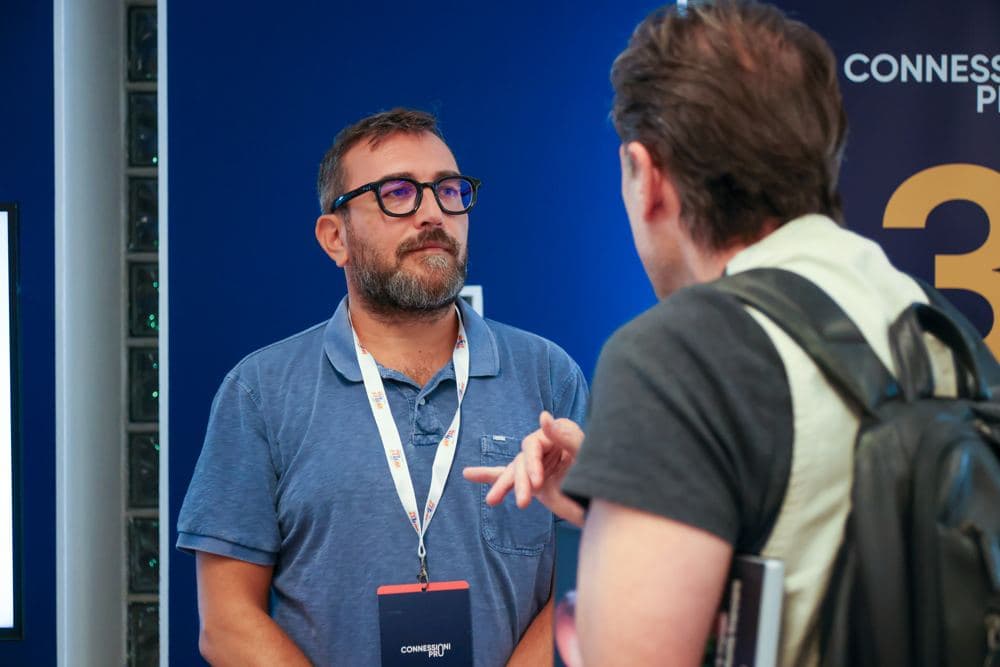 Una conversazione al meetup point